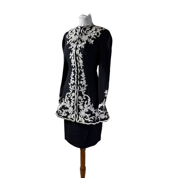 Vintage 90s MArie St. Claire Embroidered NAvy Blue Two Piece Suit Small - Picture 2 of 8